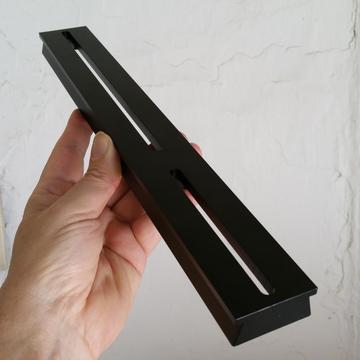 35cm-es tömör prizmasín (25kg teherbírás) SIN35