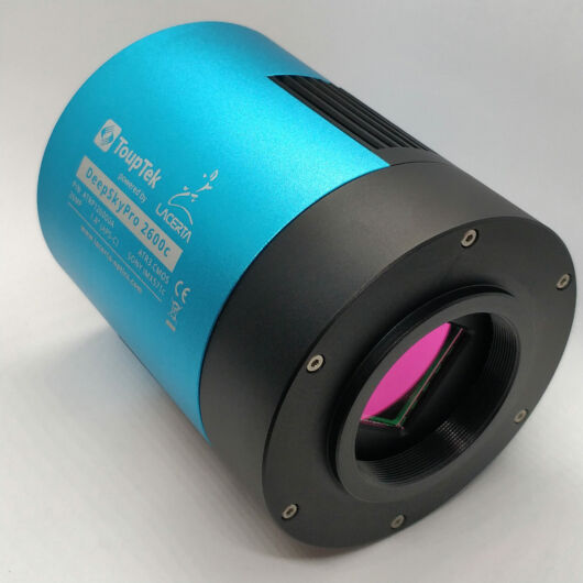 DeepSkyPRO 26 MPixeles (IMX571 back-illuminated) APS-C színes hütött mélyég kamera DSPro2600c