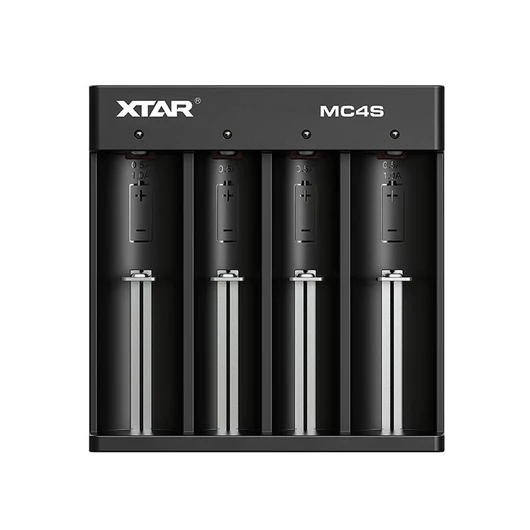 XTAR MC4S négy öblös univerzális akkumulátor töltő XTRAC326009